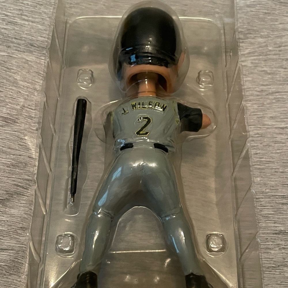 Bobblehead - Picture 2 of 6